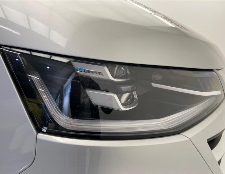 Volkswagen Caravelle Ostatní 2,0 l 110 kw