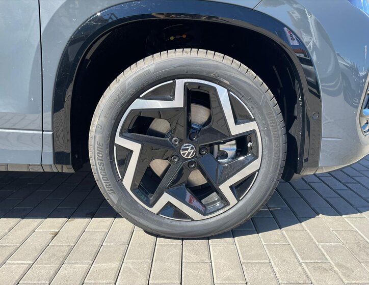 Volkswagen Tayron SUV 1,5 l 150 kw