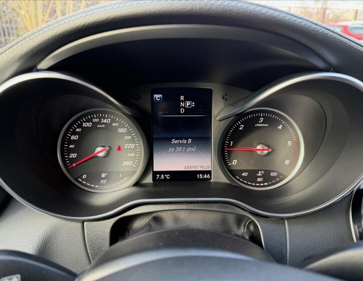 Mercedes-Benz Třídy C Kombi 2,1 l 150 kw