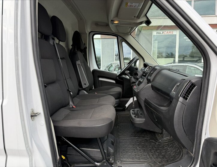 Peugeot Boxer Skříň 2,2 l 103 kw