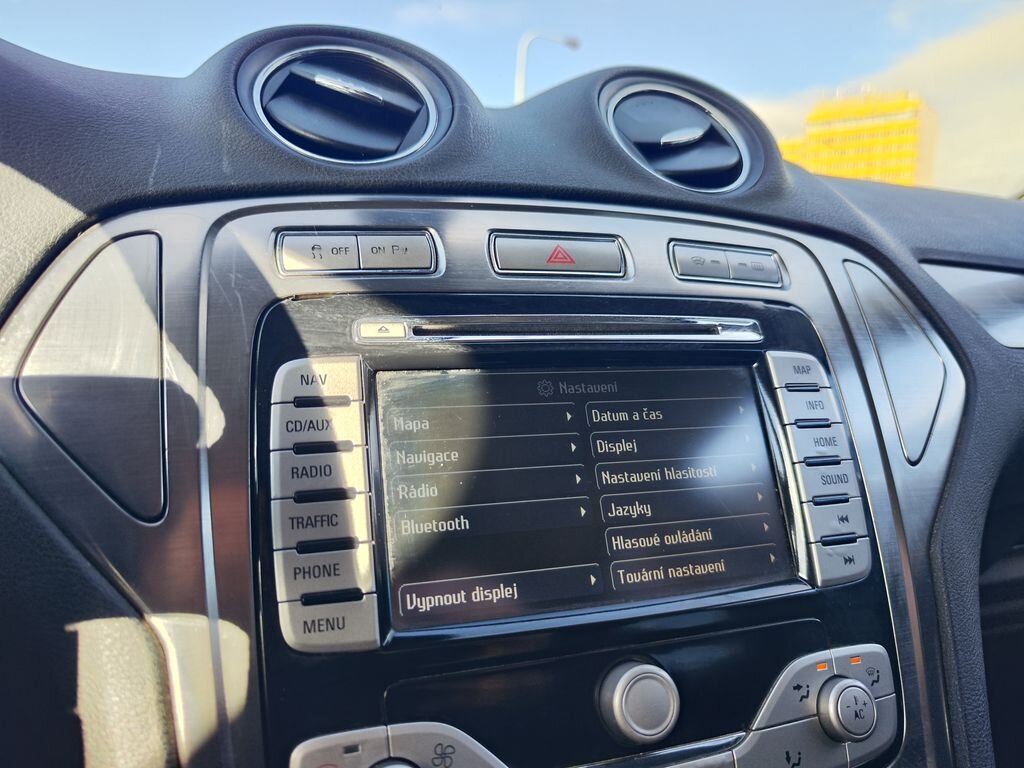 Ford Mondeo Kombi 2,0 l 103 kw