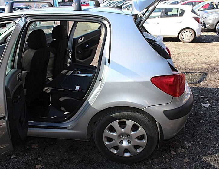 Peugeot 307 Hatchback 2,0 l 66 kw