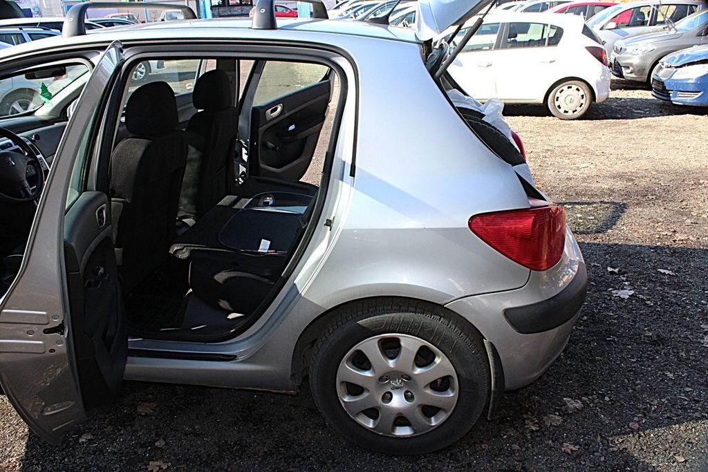Peugeot 307 Hatchback 2,0 l 66 kw