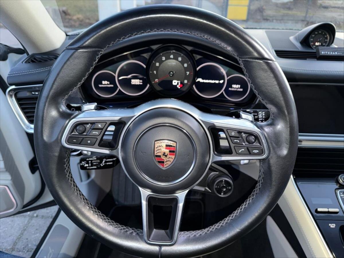 Porsche Panamera Hatchback 2,9 l 243 kw