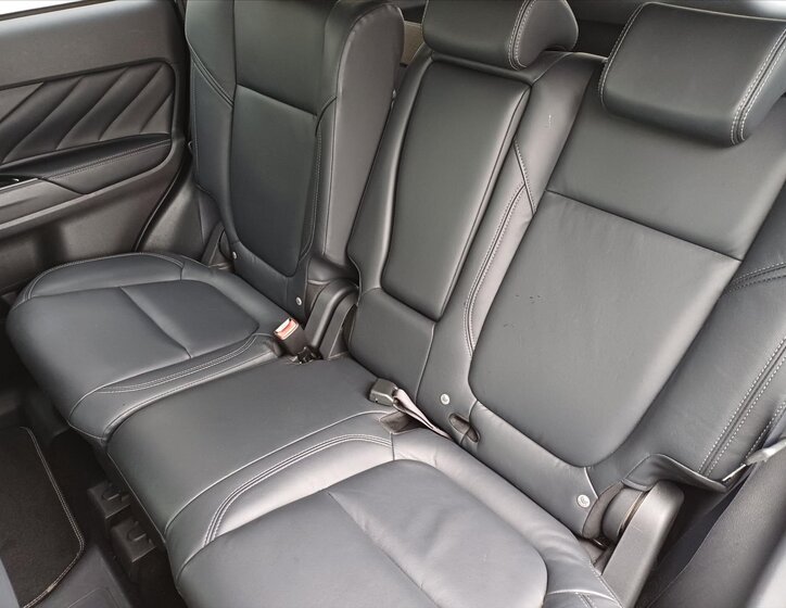 Mitsubishi Outlander Kombi 2,4 l 99 kw