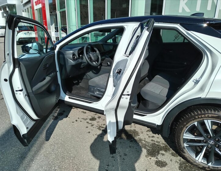 Toyota C-HR CUV / Crossover 0,0 103 kw