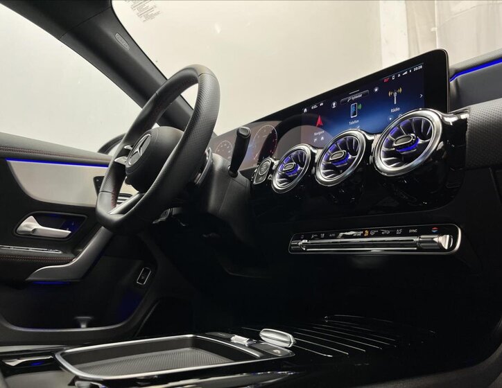 Mercedes-Benz CLA 16