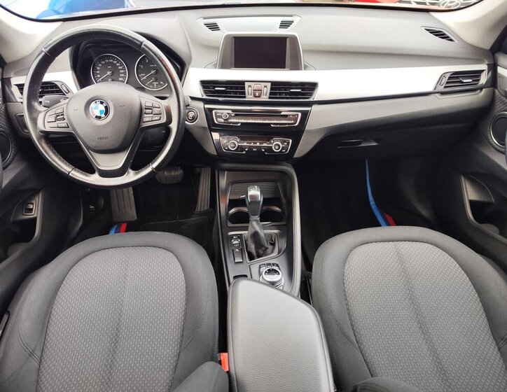 BMW X1 13