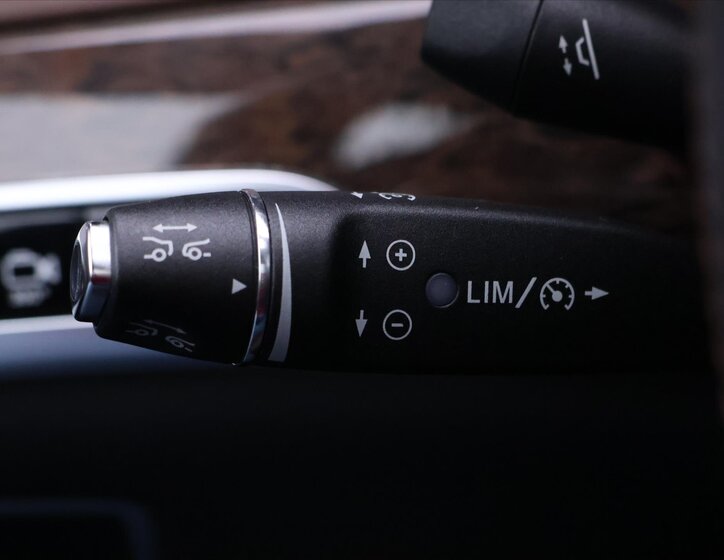 Mercedes-Benz Třídy S 27