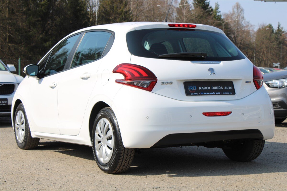 Peugeot 208 Hatchback 1,2 l 60 kw