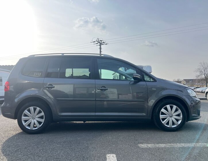 Volkswagen Touran MPV 1,6 l 77 kw