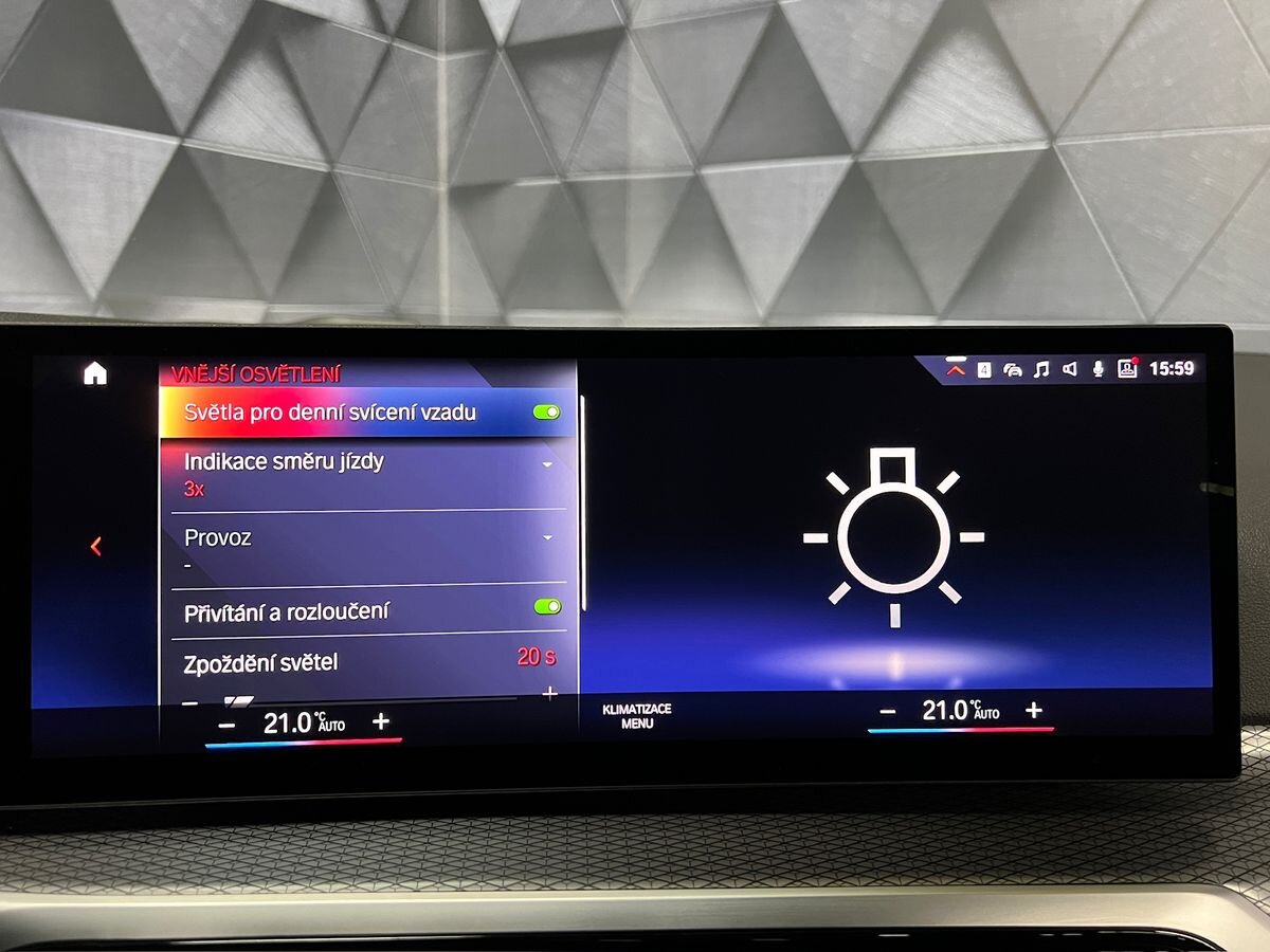 BMW Řada 3 Sedan / Limuzína 2,0 l 140 kw