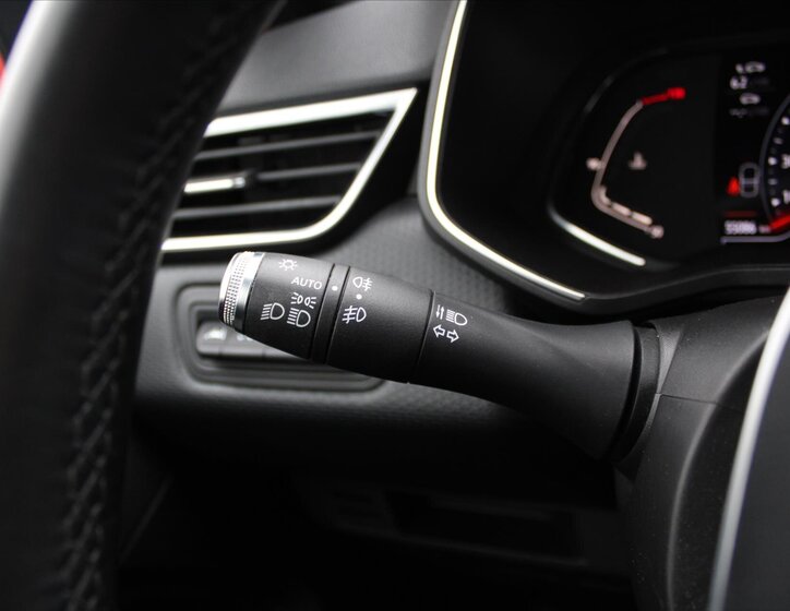 Renault Clio Hatchback 1,3 l 96 kw