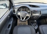 Hyundai i20 15