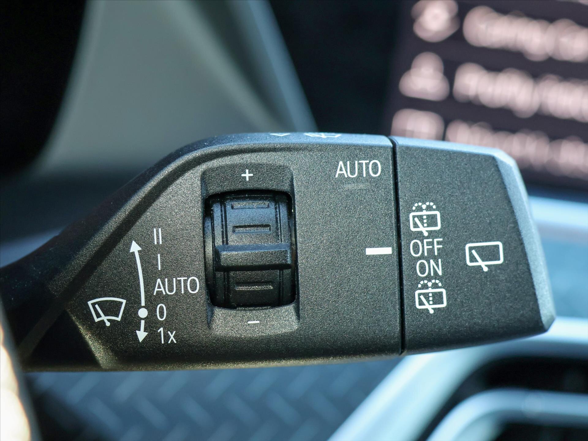 BMW X5 SUV / Terénní 3,0 l 250 kw