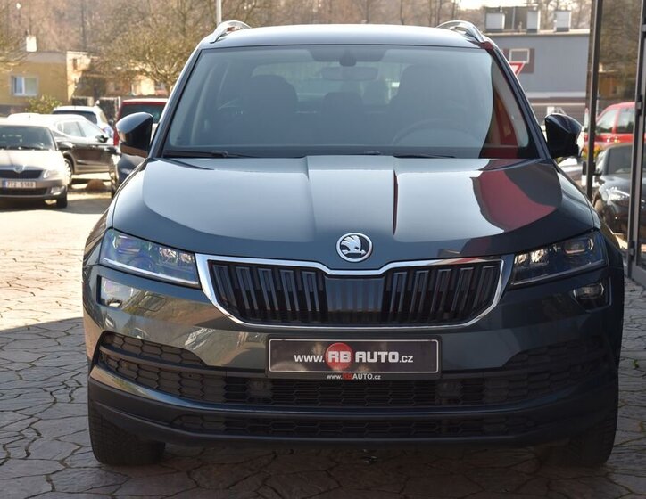 Škoda Karoq SUV / Terénní 1,5 l 110 kw