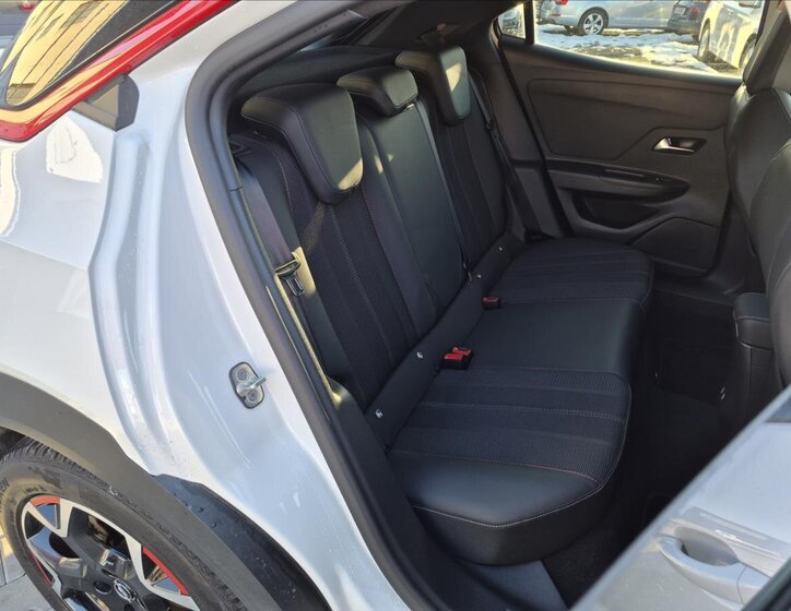 Opel Mokka Hatchback 0,0 100 kw