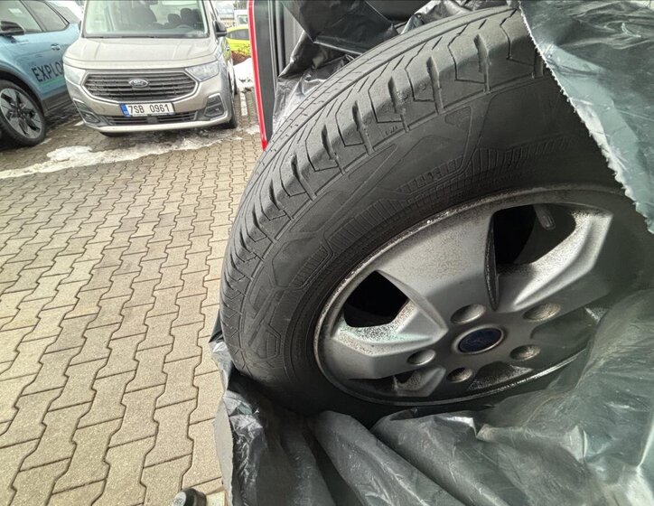 Ford Tourneo Custom Kombi 2,2 l 92 kw