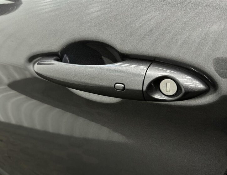 Alfa Romeo Stelvio 45