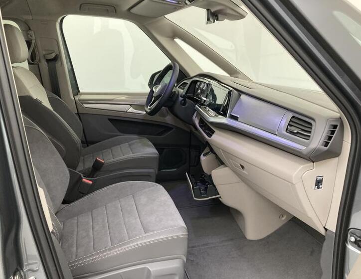 Volkswagen Multivan 11