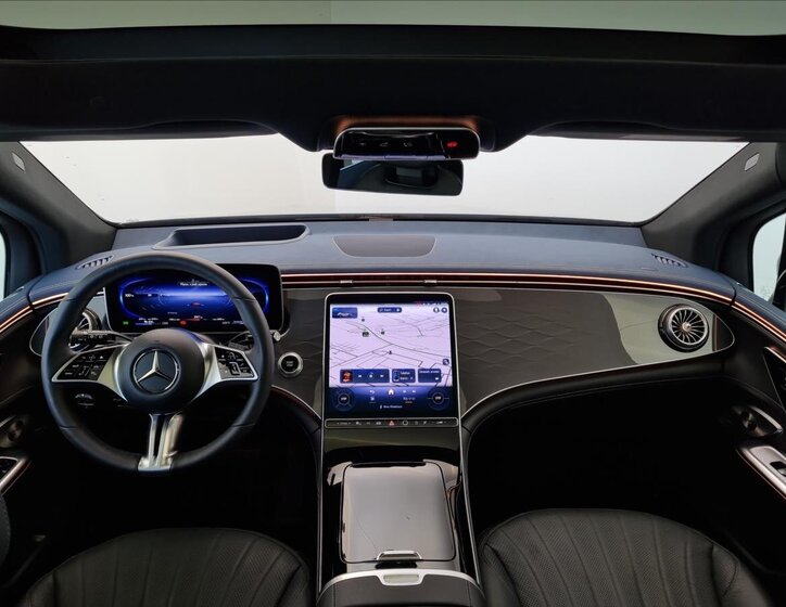 Mercedes-Benz EQE 13