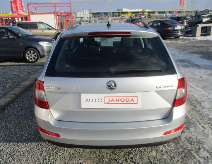 Škoda Octavia Kombi 2,0 l 110 kw