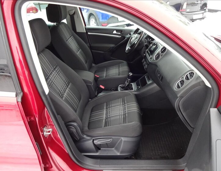 Volkswagen Tiguan SUV 1,4 l 92 kw