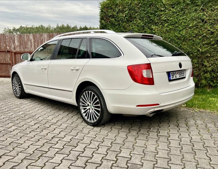 Škoda Superb 3