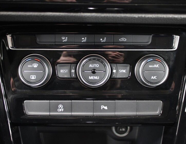 Volkswagen Touran SUV / Terénní 1,4 l 110 kw