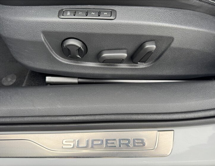 Škoda Superb 23