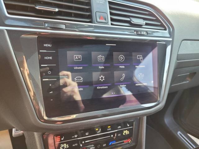 Volkswagen Tiguan SUV 2,0 l 235 kw