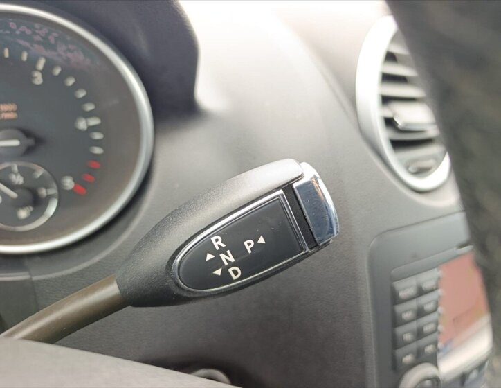 Mercedes-Benz Třídy M SUV 3,0 l 165 kw