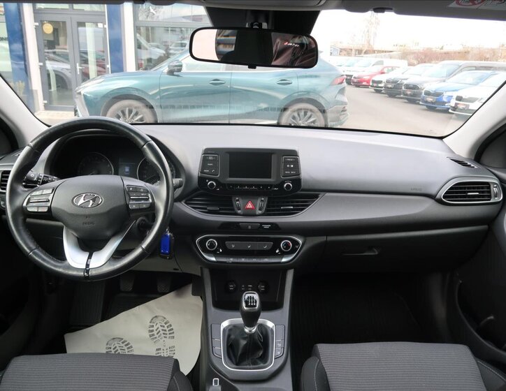 Hyundai i30 Hatchback 1,4 l 73 kw