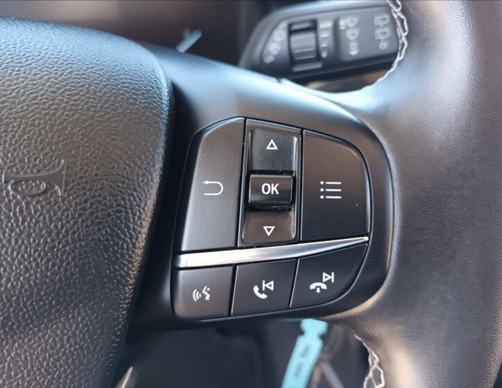 Ford Puma Hatchback 999,0 91 kw