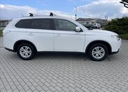 Mitsubishi Outlander SUV / Terénní 2,3 l 110 kw