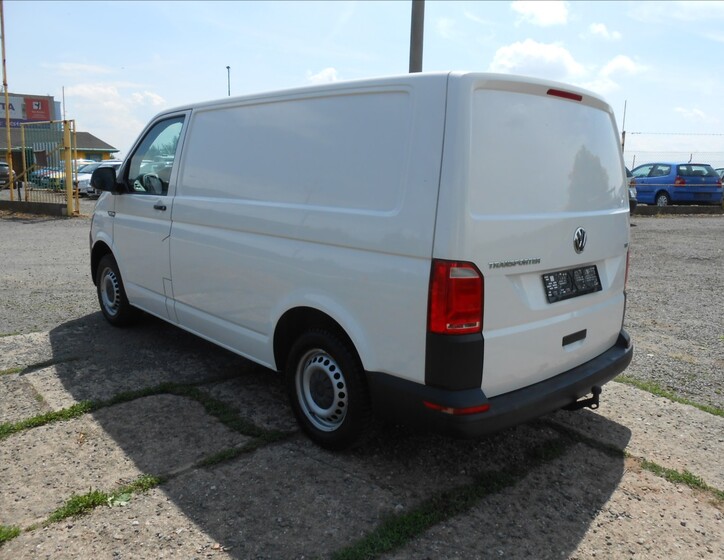 Volkswagen Transporter 12