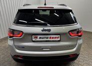 Jeep Compass SUV / Terénní 1,3 l 140 kw
