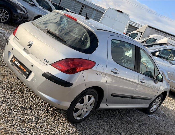 Peugeot 308 5
