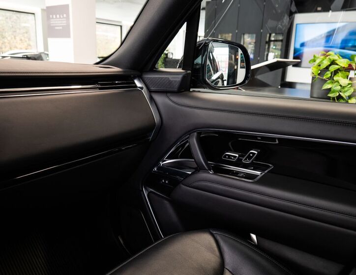 Land Rover Range Rover 21