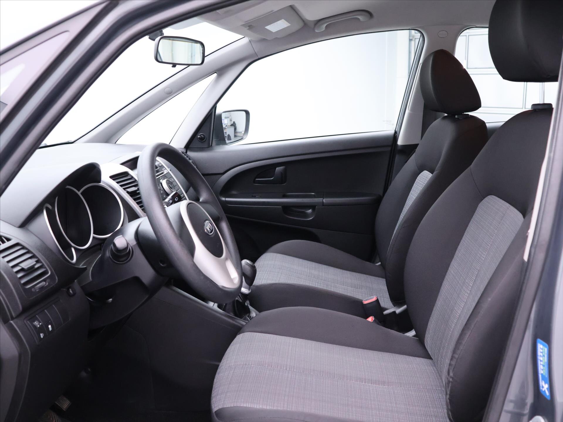 KIA Venga Hatchback 1,4 l 66 kw