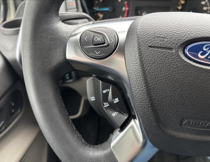 Ford Tourneo Custom Kombi 2,2 l 92 kw