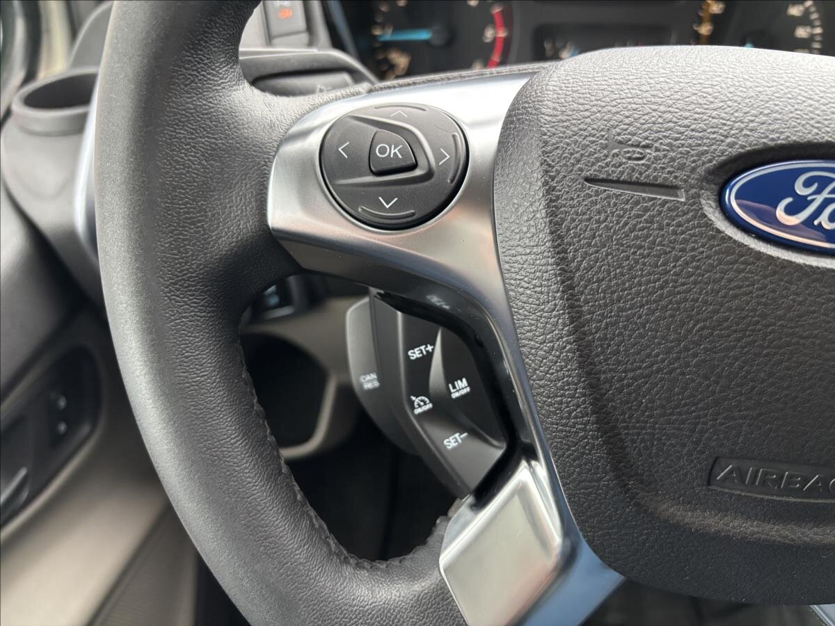 Ford Tourneo Custom Kombi 2,2 l 92 kw