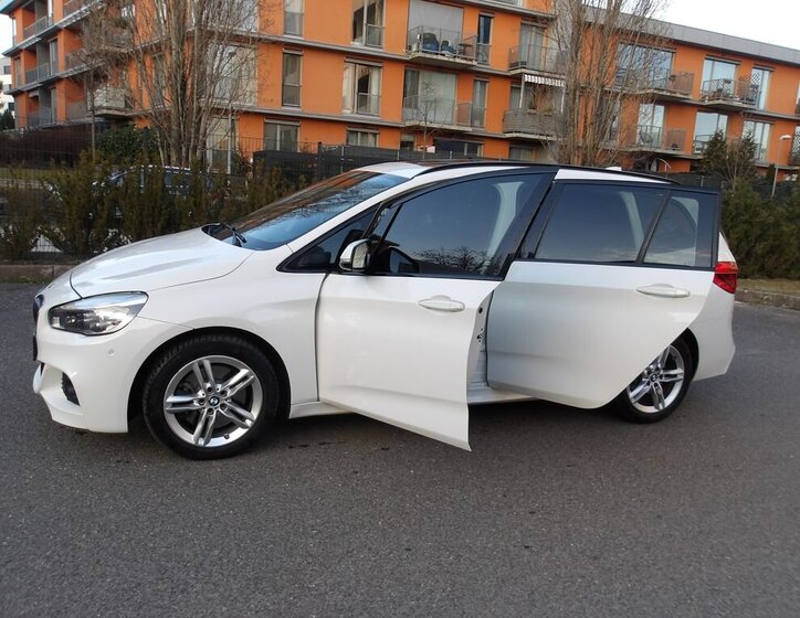 BMW Řada 2 Kombi 2,0 l 141 kw