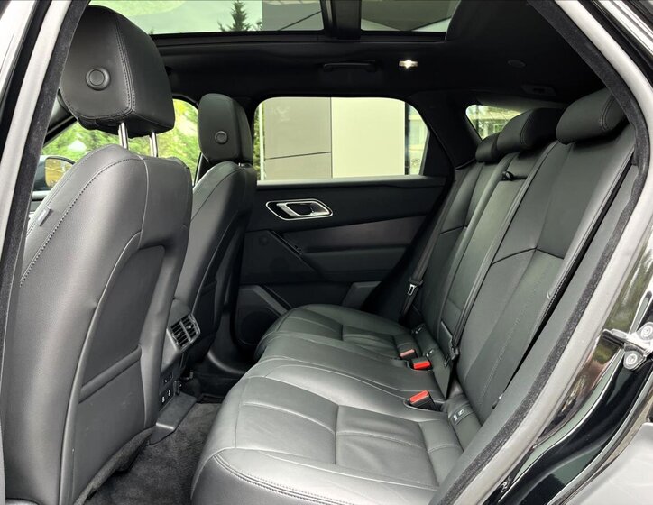 Land Rover Range Rover Velar SUV / Terénní 2,0 l 150 kw