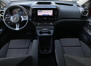 Mercedes-Benz Vito 13