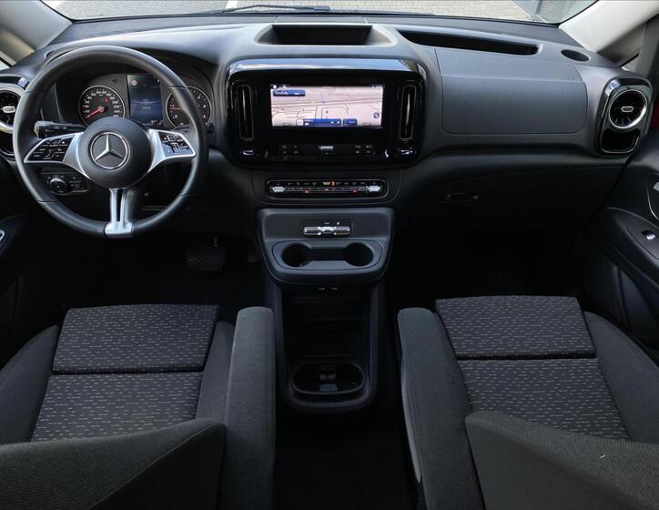 Mercedes-Benz Vito 13