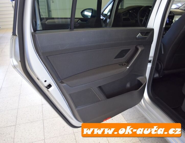 Volkswagen Touran 25