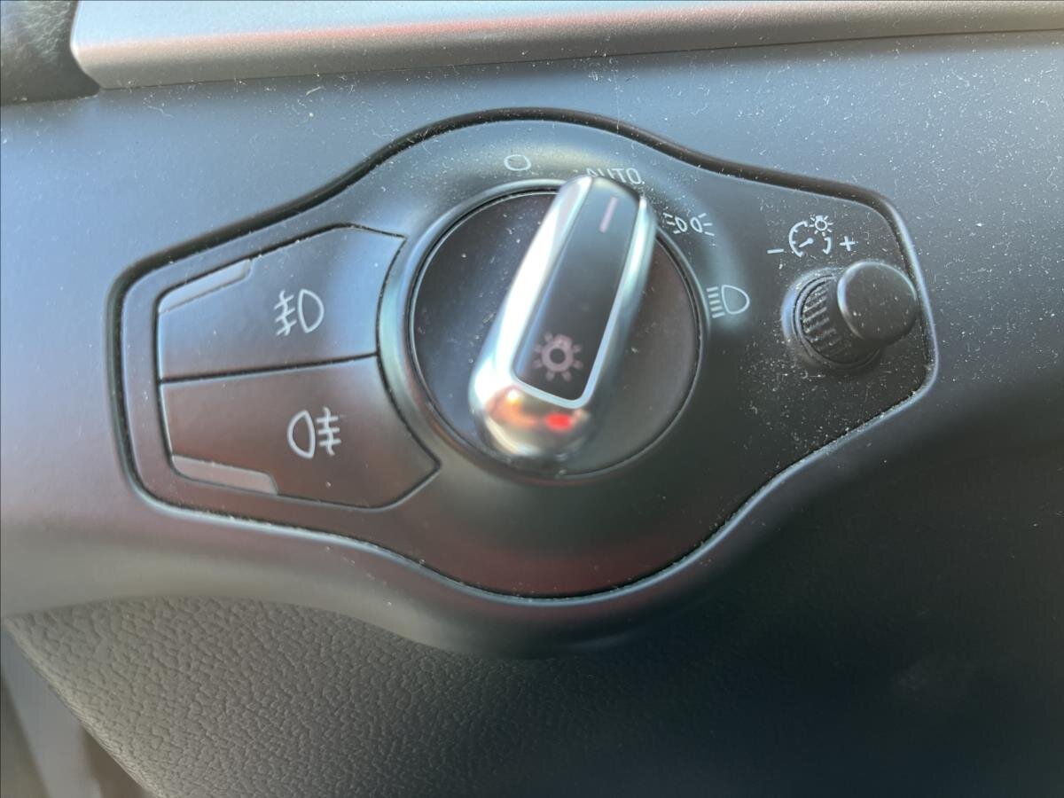 Audi A4 Kombi 2,0 l 88 kw