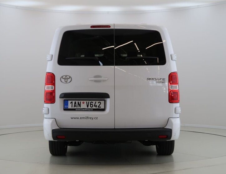 Toyota ProAce Verso VAN / Minibus 2,2 l 0