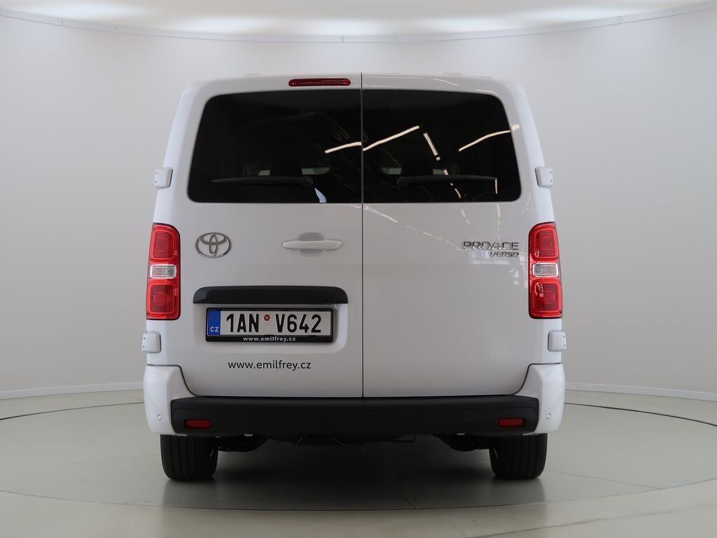 Toyota ProAce Verso VAN / Minibus 2,2 l 0